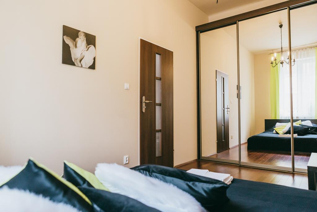 Hieronim - By The Vistula River Apartment คราคูฟ ภายนอก รูปภาพ